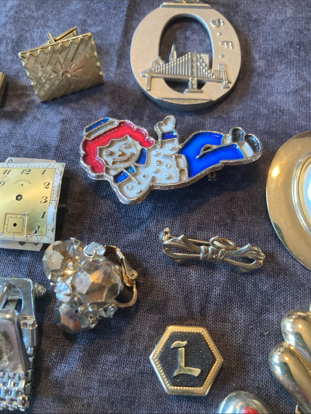 Junk Drawer Trinkets & Oddities cufflinks pins pendants etc - Picture 4 of 12